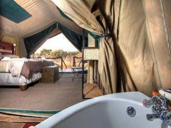 Camp Savuti Hotel Esterno foto