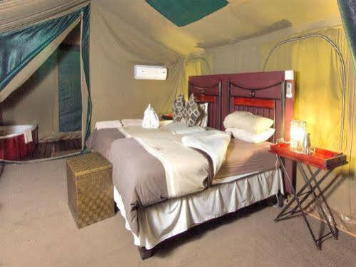 Camp Savuti Hotel Esterno foto